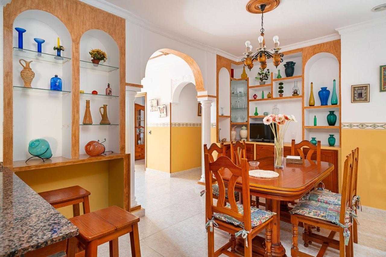 Casa Chiqui - Solo Familias Villa Conil De La Frontera Dış mekan fotoğraf