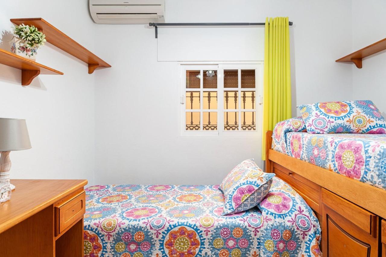 Casa Chiqui - Solo Familias Villa Conil De La Frontera Dış mekan fotoğraf